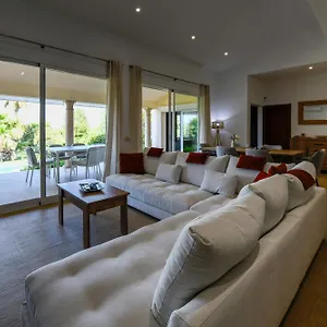 Villa Alvaro